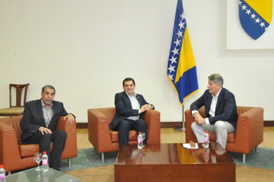 Посланик у Представничком дому Шемсудин Мехмедовић разговарао са чланом Савјета Shura Краљевине Бахреин